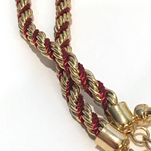 𝅺3/$29! GUESS Twisted Rope Necklace with Lock - Picture 8 of 8